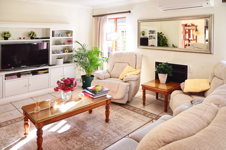 3 Bedroom Property for Sale in Sedgefield Island Village Western Cape